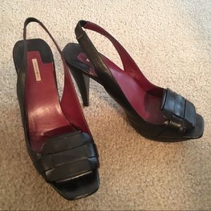 Max Studio black leather shoes